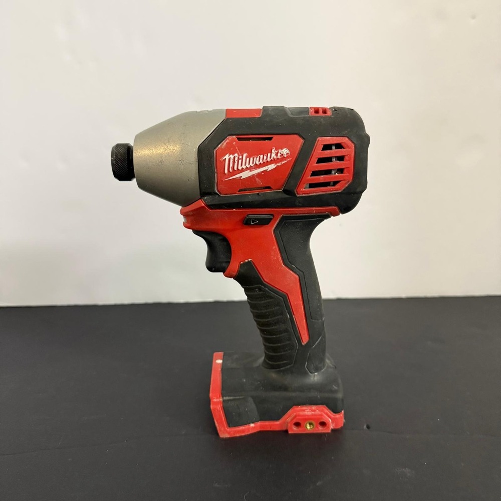 Milwaukee M18 1/4 Hex Impact Driver Cordless Tool Only Red Black